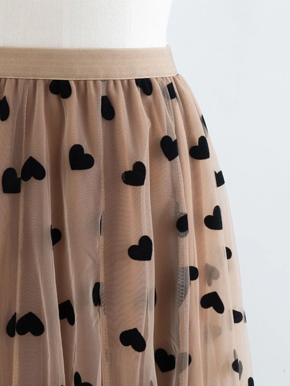 Chicwish Plus 3D Heart Double-Layered Mesh Tulle Maxi Skirt Caramel Black Velvet